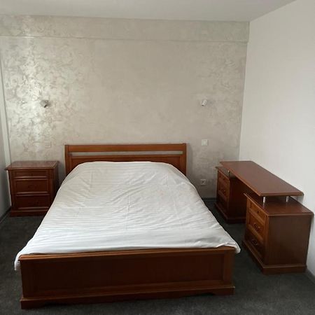 Eroilor Apartament Appartement Suceava Buitenkant foto