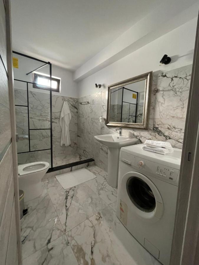 Eroilor Apartament Appartement Suceava Buitenkant foto